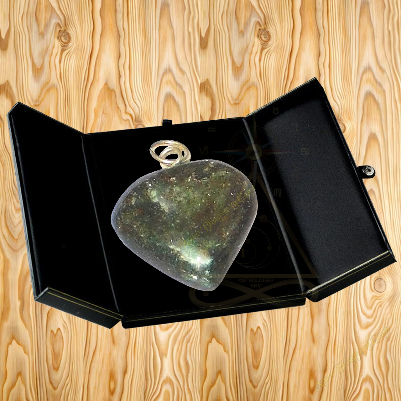 Labradorite Heart Pendant